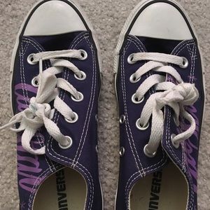 Converse women’s size 6